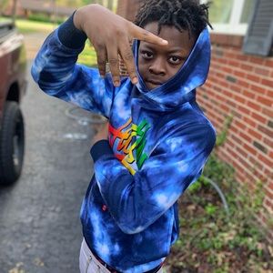 Meet your Posher, Lony